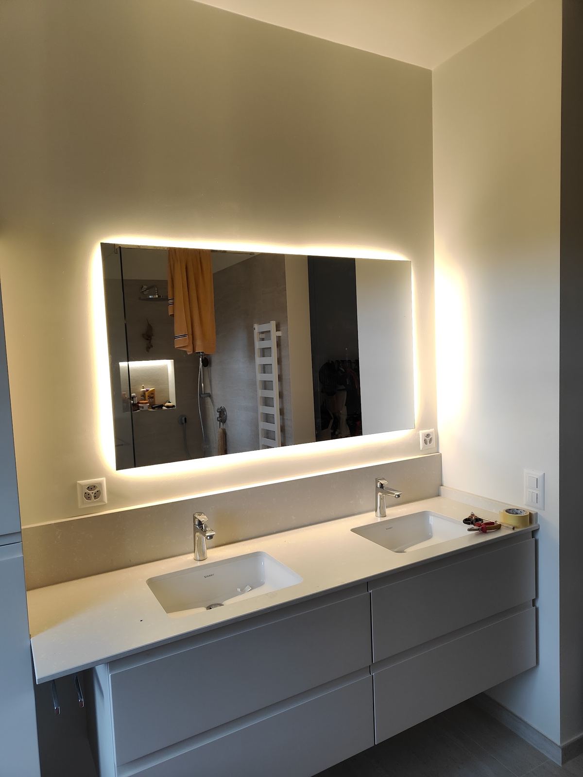Miroir LED sur mesure, double vasque – EDILSYSTEM
